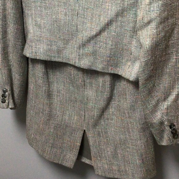 Vintage Grey/Black Tweed Jacket/Skirt Suit with pastel color flecks - Picture 3 of 11